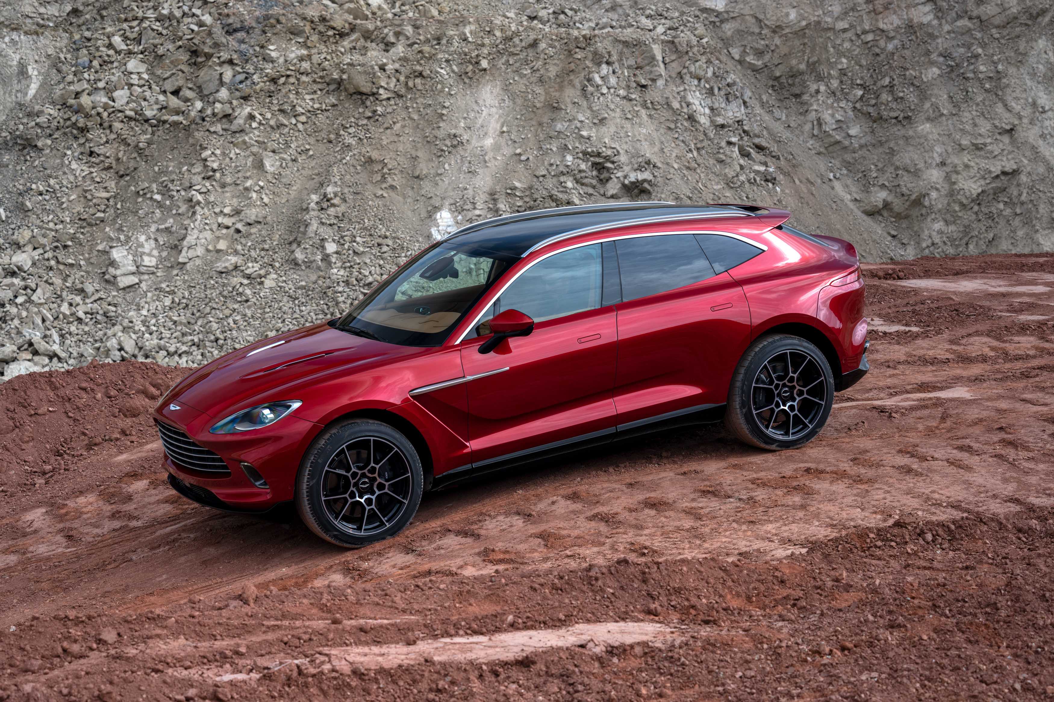 Reprogramiranje vozila Aston Martin DBX DBX707 4.0 V8  707