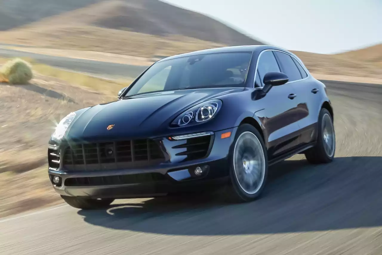 Filing tuning di alta qualità Porsche Macan 3.6 Bi-Turbo Performance pack 440hp