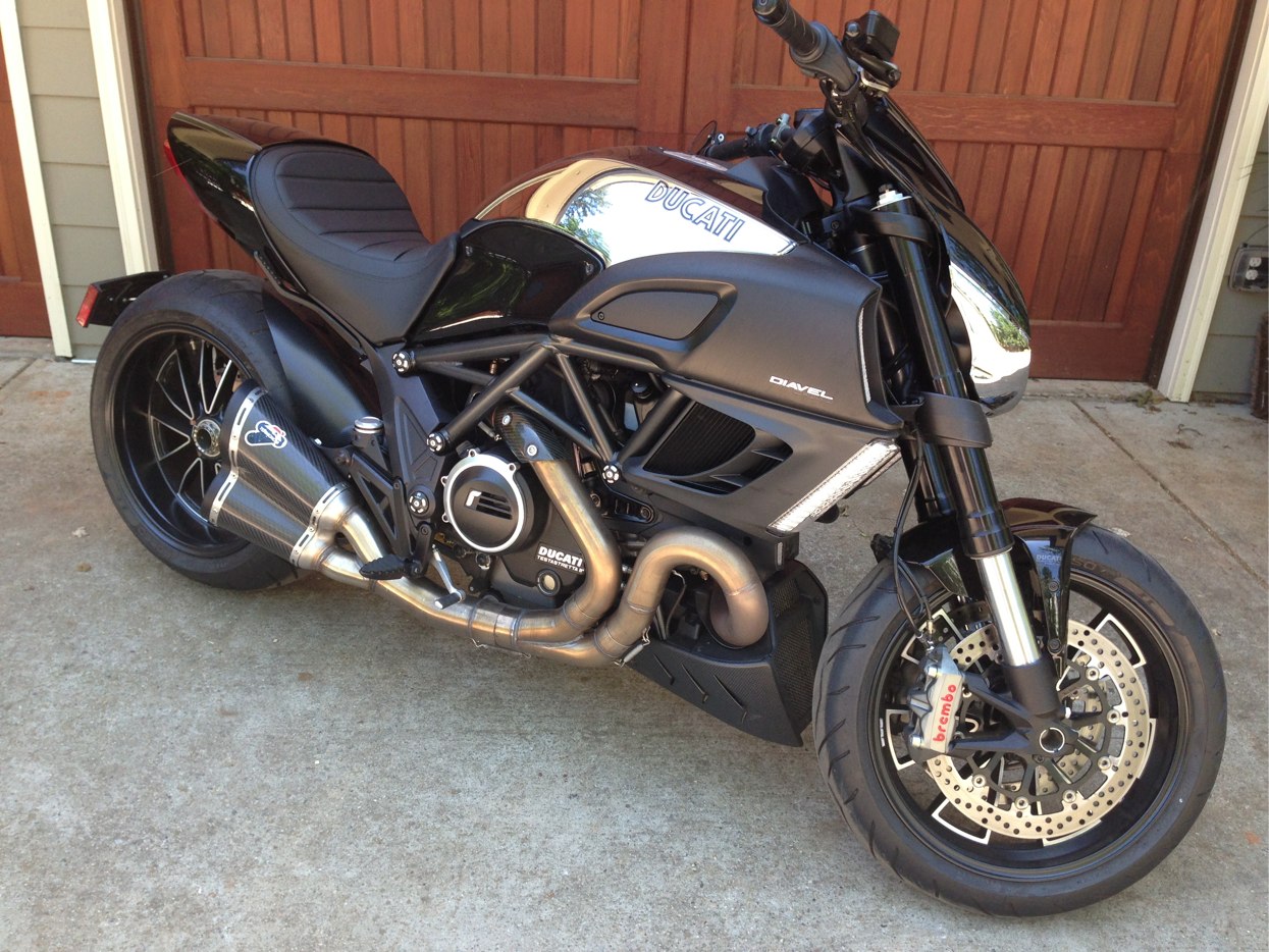 Reprogramiranje vozila Ducati Diavel Cromo  162