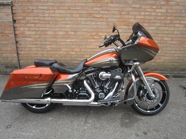 Reprogramiranje vozila Harley Davidson 1800 Electra / Glide / Road King / Softail 1800 Road Glide  96