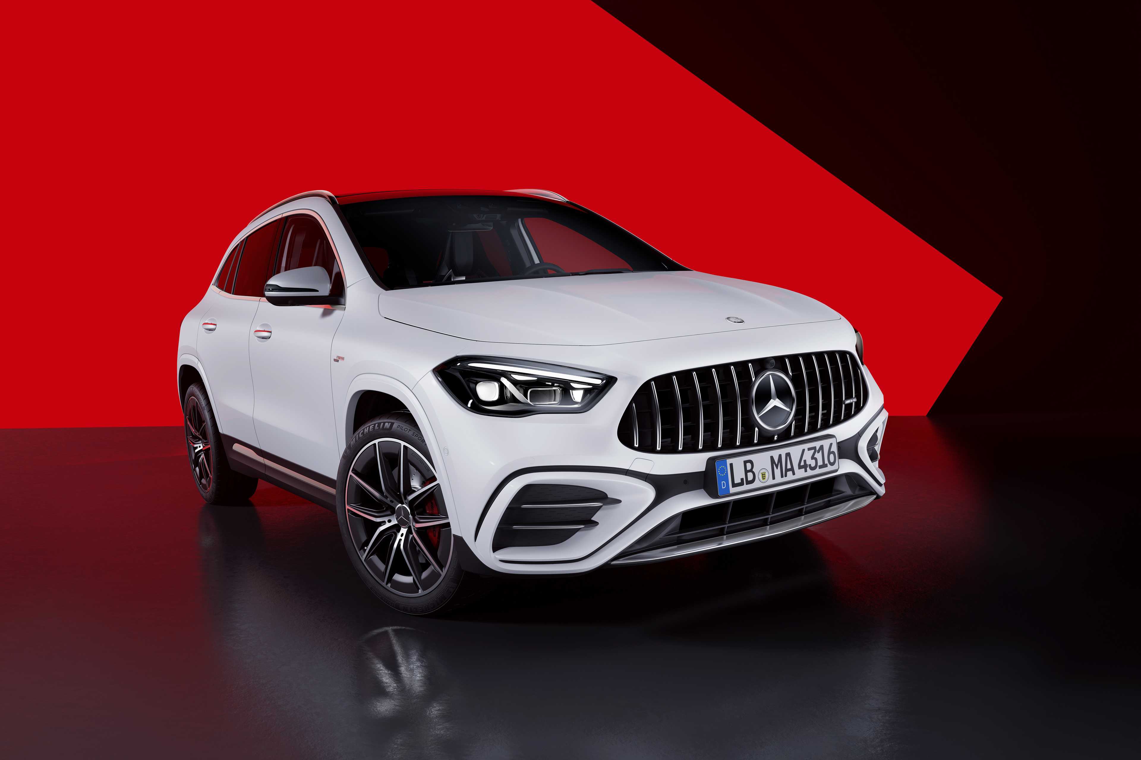 Reprogramiranje vozila Mercedes-Benz GLA 220D  190