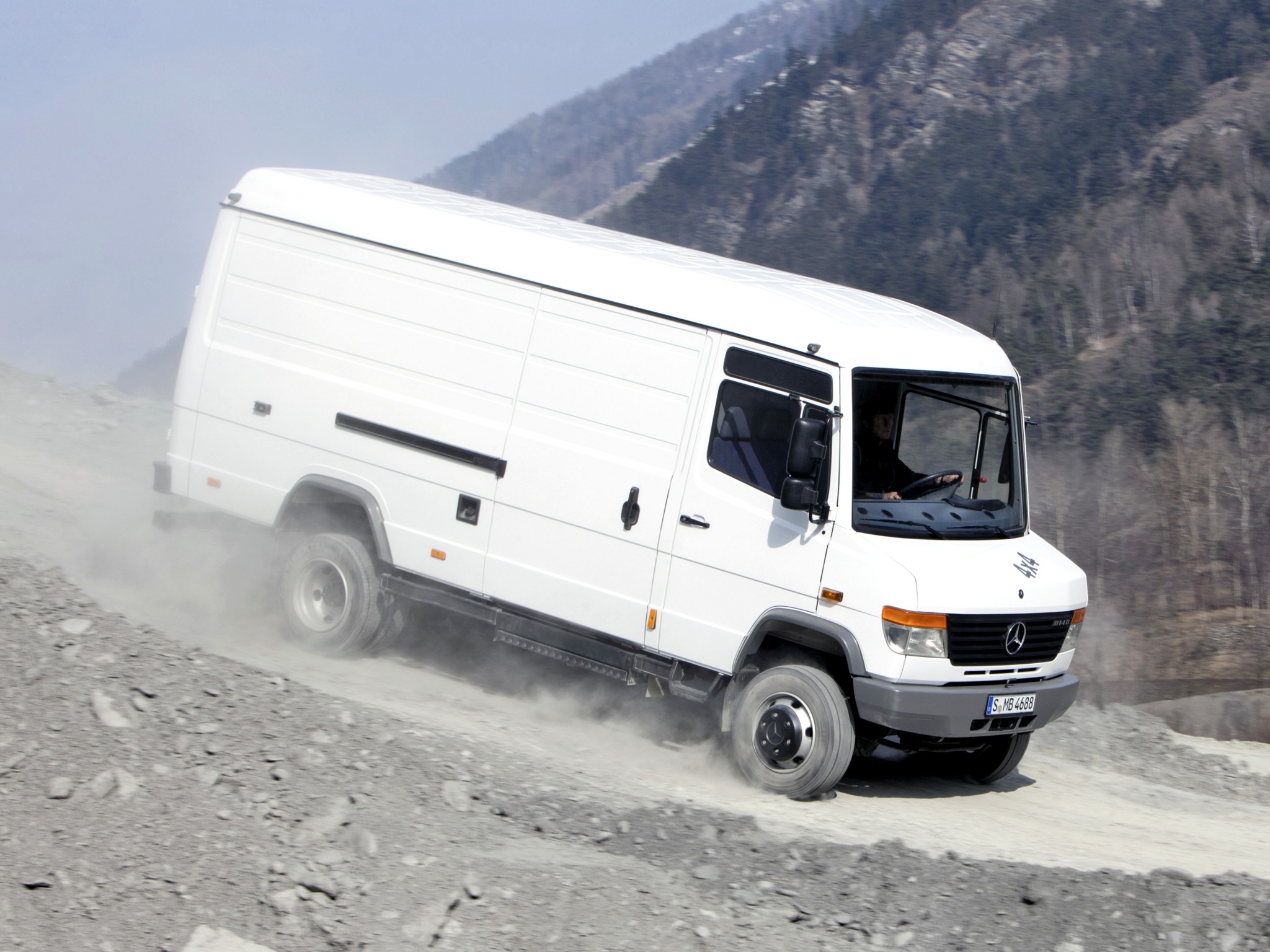 Reprogrammation Mercedes-Benz Vario 815D 4.3TD 170