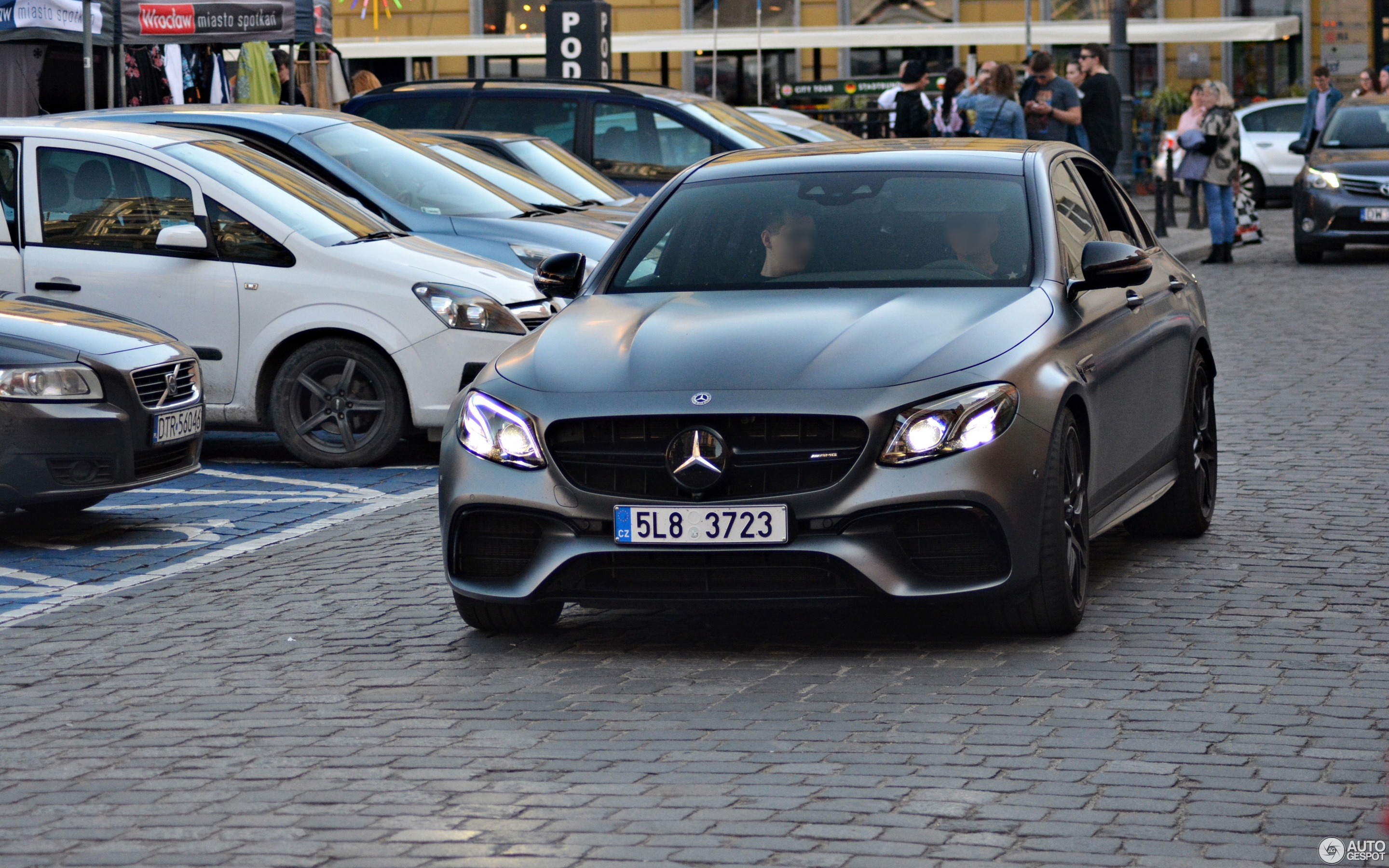 Reprogrammation Mercedes-Benz E 53 AMG 435
