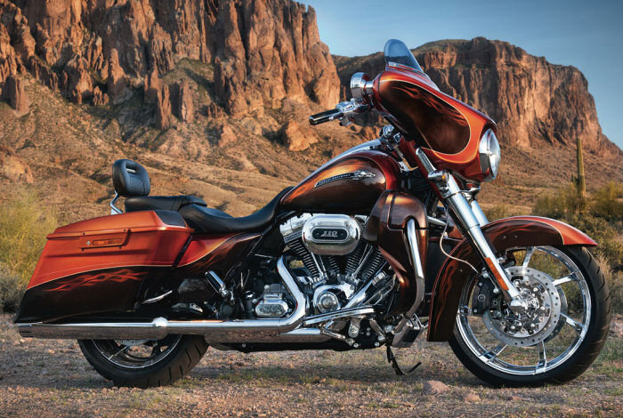 Reprogramiranje vozila Harley Davidson 1800 Electra / Glide / Road King / Softail 1800 Street Glide  96
