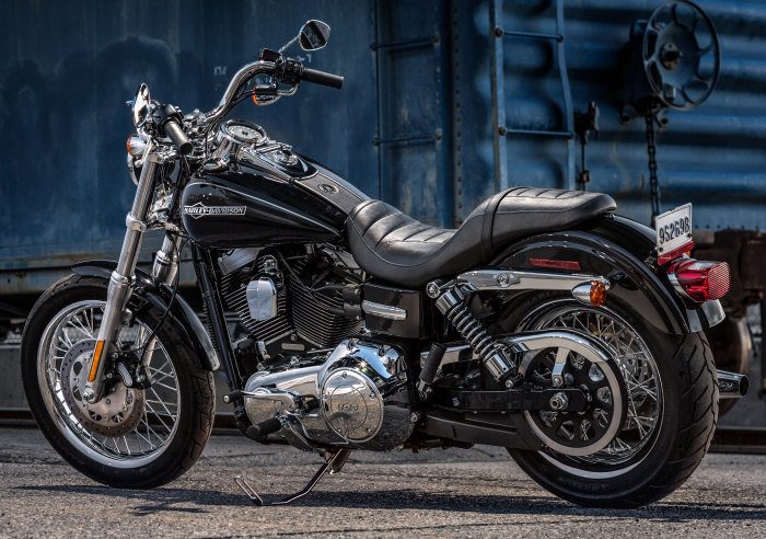 Reprogramiranje vozila Harley Davidson 1690 Dyna / Softail / Road K / Electra Glide / 1690 Dyna Super Glide  80