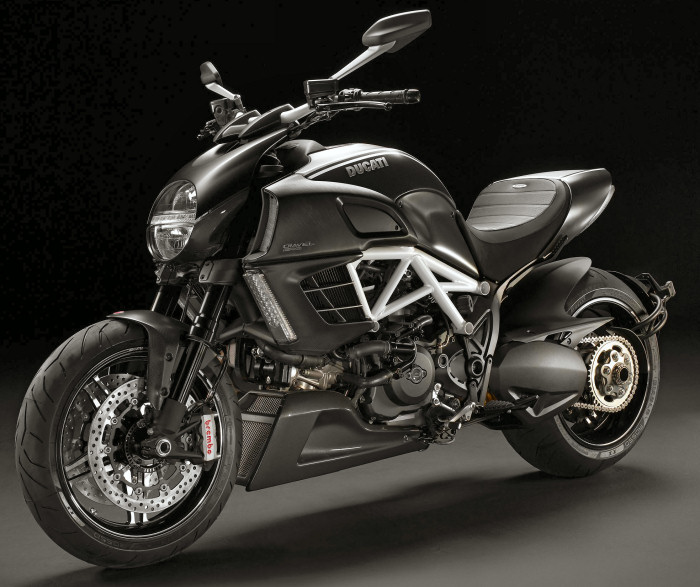 Reprogramiranje vozila Ducati Diavel AMG  162