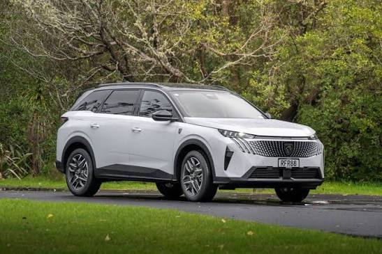 Fichiers Tuning Haute Qualité Peugeot 5008 e-5008 (73Kwh) 213hp