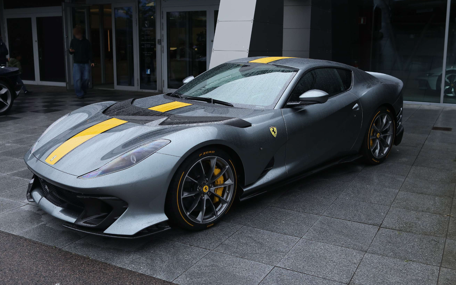 Yüksek kaliteli ayarlama fil Ferrari 812 Superfast 6.5 V12 Competizione 830hp