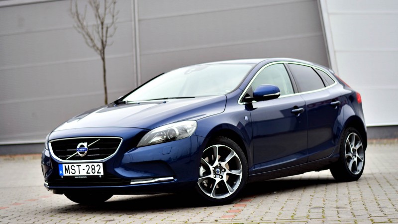 Reprogrammation Volvo V40 / V40 Cross Country 2.0 T2 122