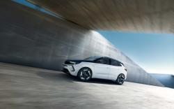 高品質チューニングファイル Opel Grandland 1.6 Puretech Hybrid4 290hp