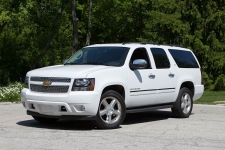 Hochwertige Tuning Fil Chevrolet Suburban 5.3 V8  320hp