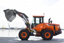 Yüksek kaliteli ayarlama fil Doosan Wheel Loader DL250-5/TC 5.9 V6 172hp