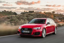 高品質チューニングファイル Audi A4 RS4 (2.9 BiTurbo)  450hp