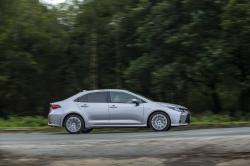 Yüksek kaliteli ayarlama fil Toyota Corolla 2.0 Touring Sports Hybrid 140hp