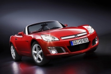 Yüksek kaliteli ayarlama fil Opel GT 2.0 Turbo 264hp