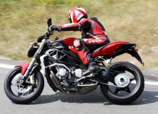 高品质的调音过滤器 MV Agusta Brutale 989R  142hp