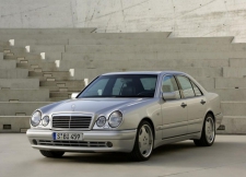 高品质的调音过滤器 Mercedes-Benz E 220 CDI 143hp