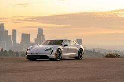 Yüksek kaliteli ayarlama fil Porsche Taycan 4S  530hp